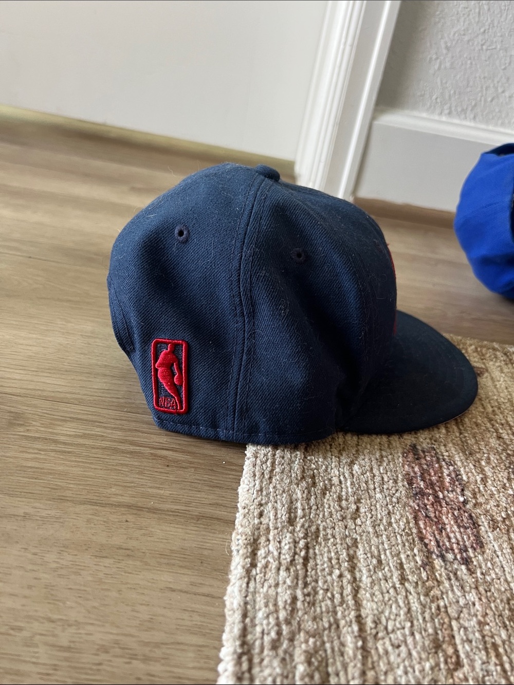 Fitted hats set of 4, like new, vary in sizes and can be sold separately - Picture 4 of 5